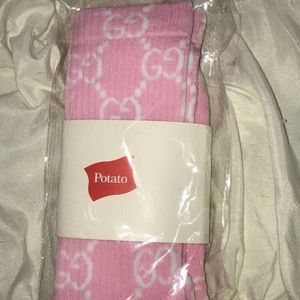 Baked potato socks in pink